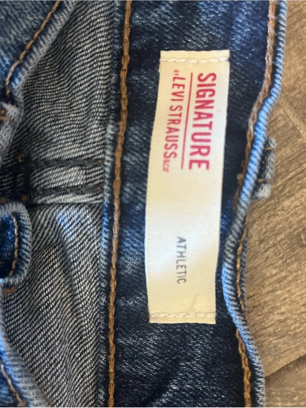 Signature by Levi Strauss Men's Blue Slim Straight Jeans